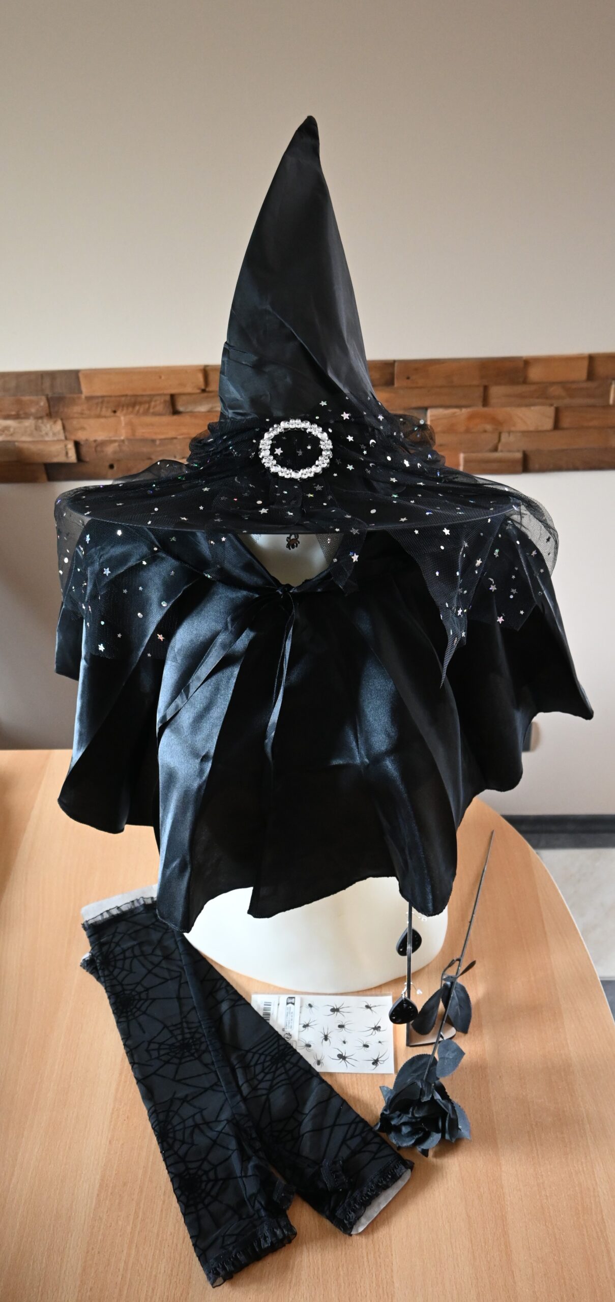 🕸️ Halloweeni Boszi szett